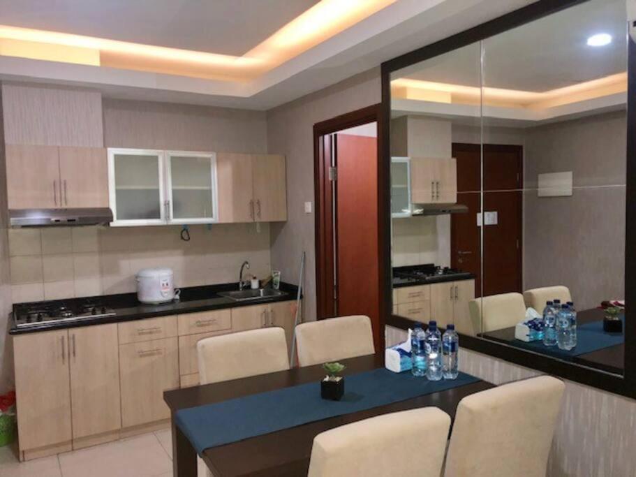 Thamrin Apartment *